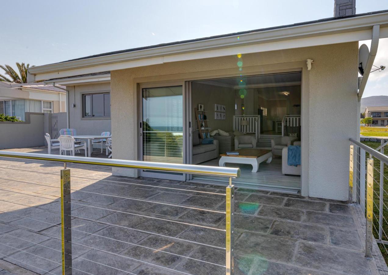Seafront Retreat In Sandbaai Hermanus Exterior photo